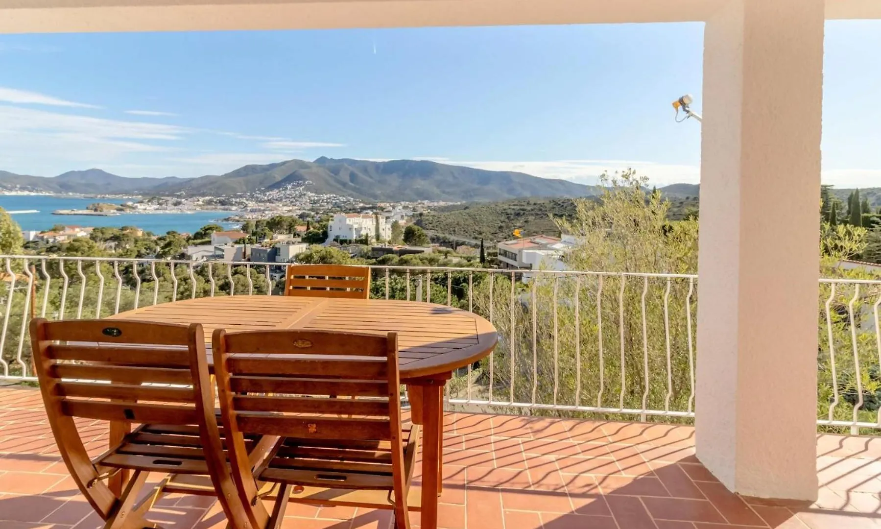 Apartment Cap Ras 043 Apartamento Con Terraza Y Vistas Llanca